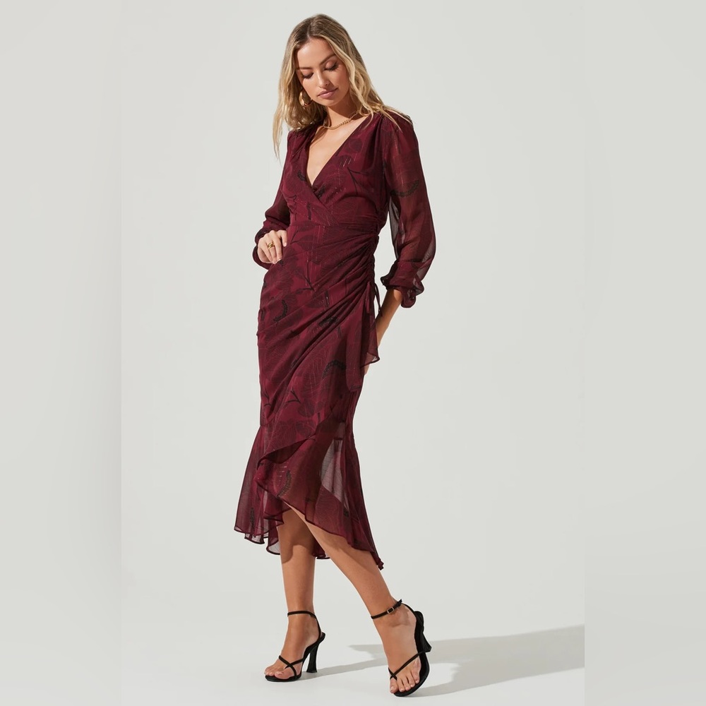 ASTR the label XL faux wrap dress wine red poppy floral long sleeve ruched
